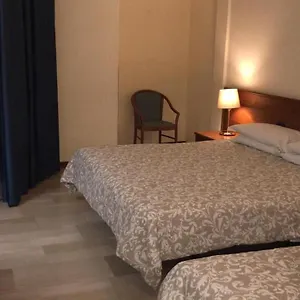 2* Hotel Select